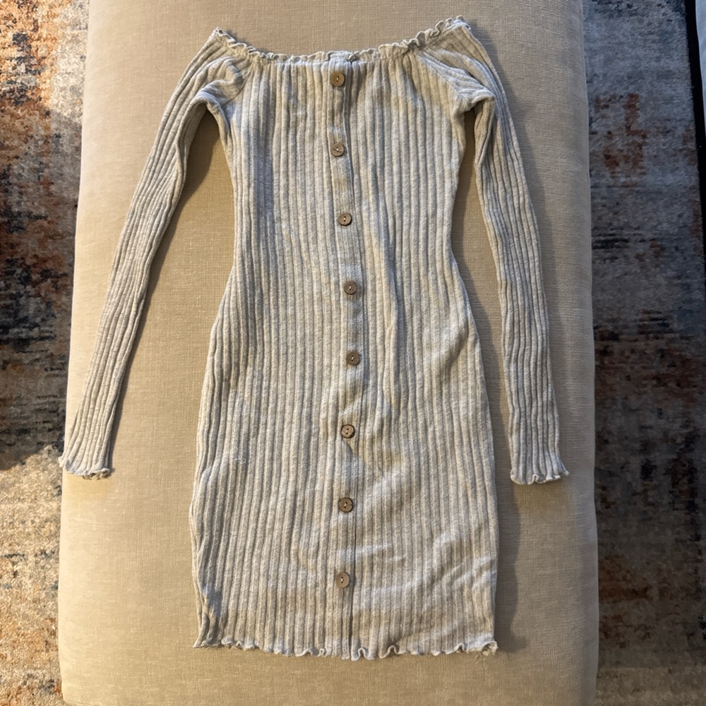 Fashion Nova Off-Shoulder Button-Down Dress - Light Gray